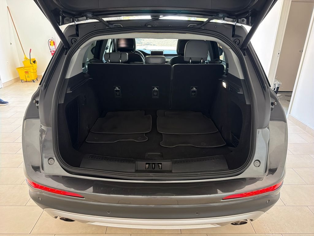 Used 2020 Gray Lincoln Standard image 33