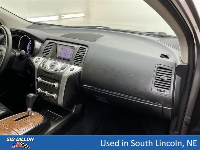 Used 2012 Platinum Graphite Metallic Nissan LE image 22
