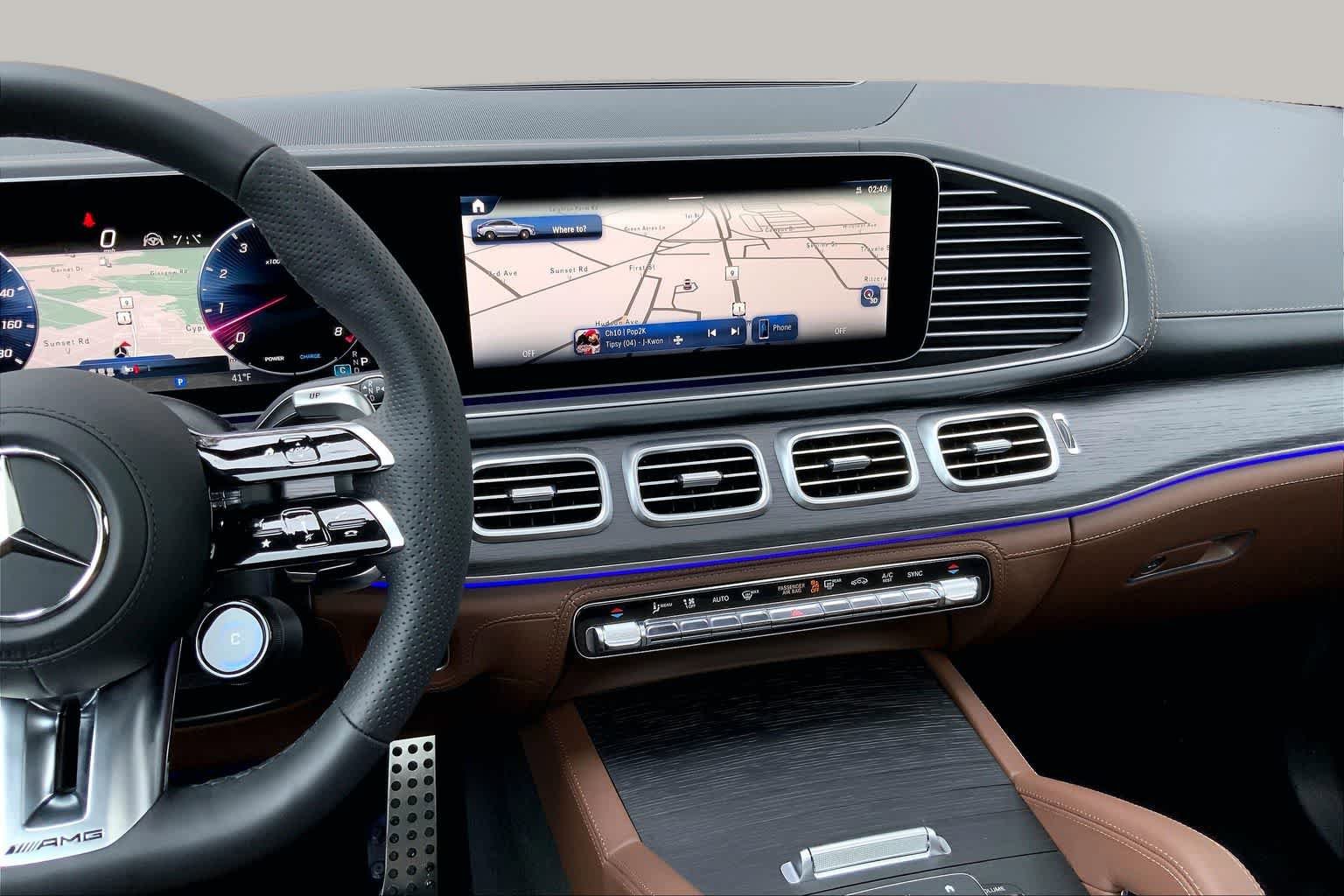 New 2026 MANUFAKTUR Moonlight White Metallic Mercedes-Benz AMG® GLE 53 image 6