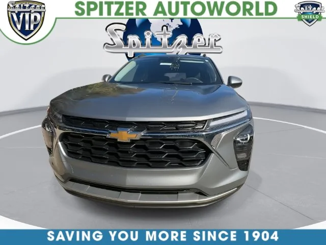 Used 2024 Gray Chevrolet LT image 4