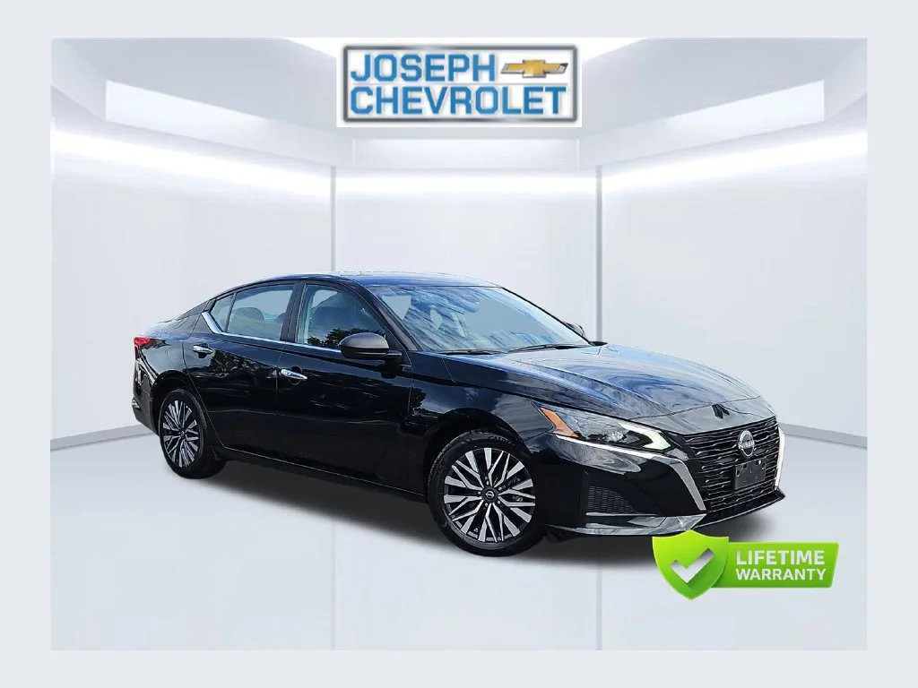 2025 Nissan Altima