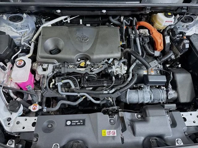 Certified Used 2024 SILVER SKY METALLIC Toyota  image 30