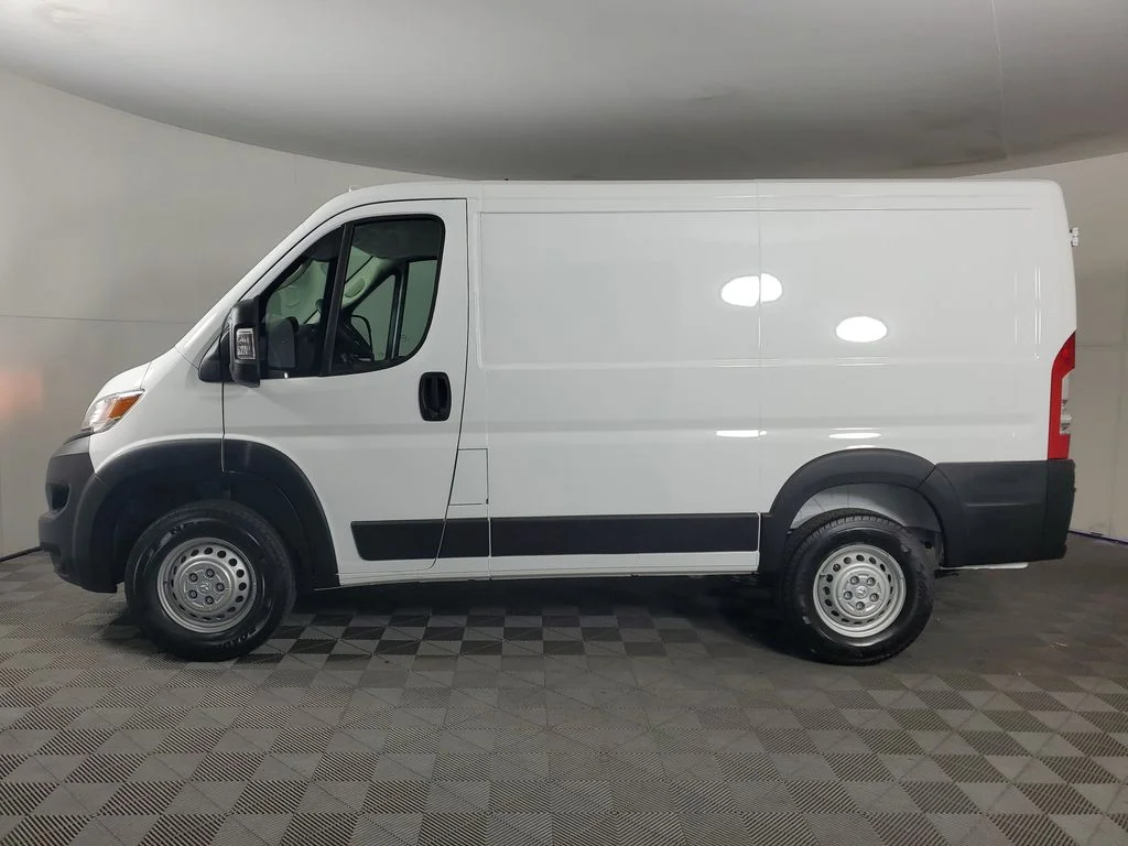 New 2026 Bright White Clear-Coat Exterior Paint RAM Low Roof image 7