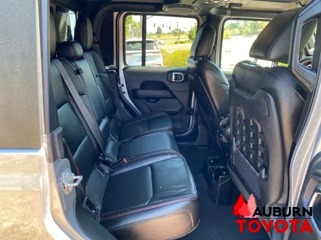Used 2021 Silver Jeep Rubicon image 17