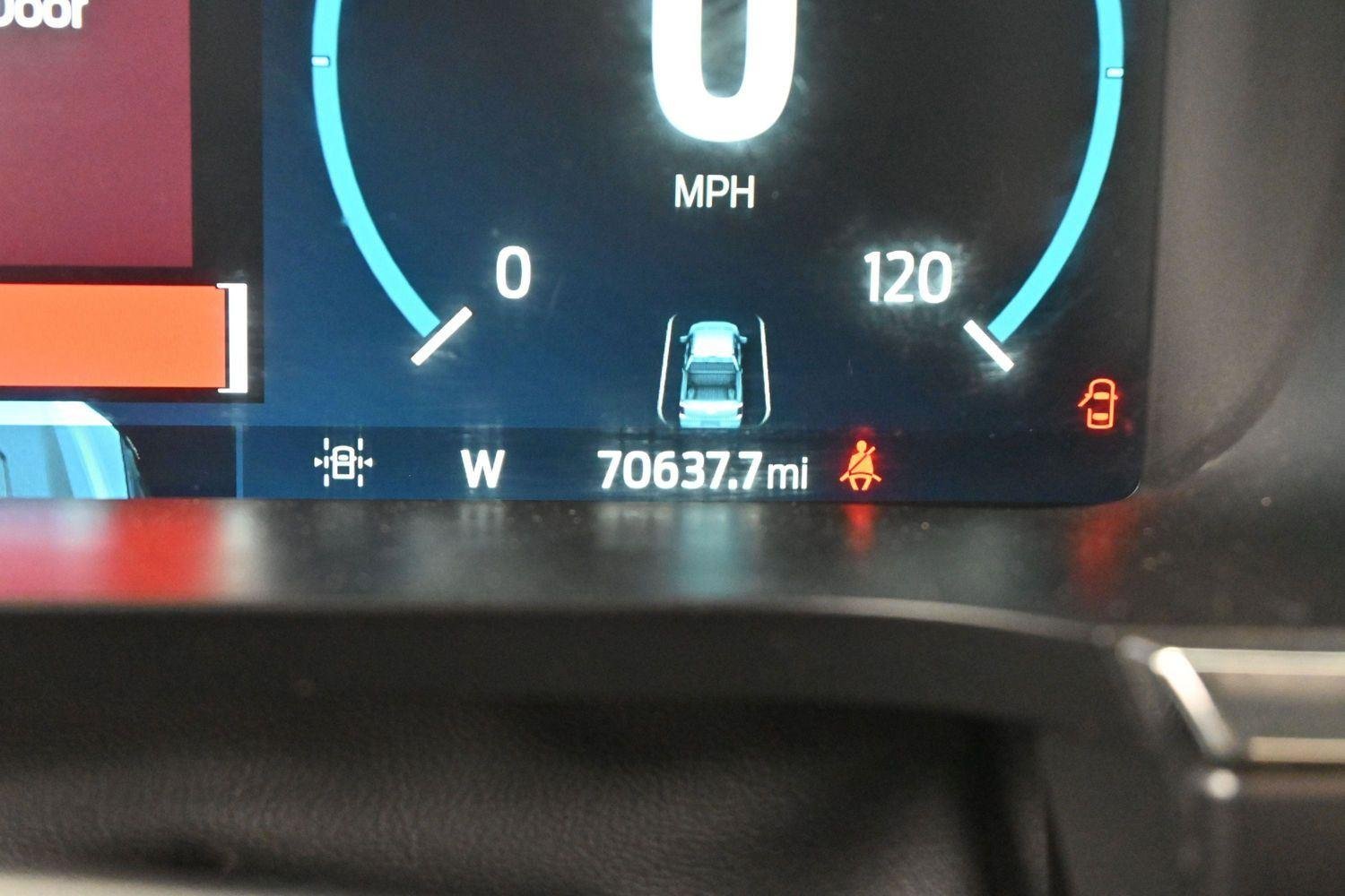 Used 2023  Ford LARIAT image 20