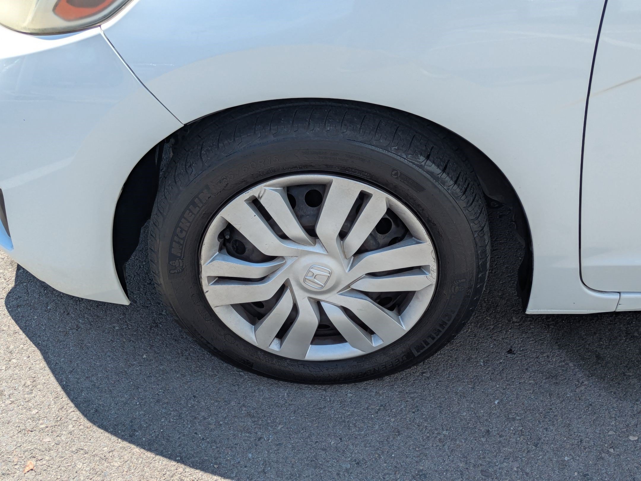 Used 2016 White Honda LX image 10