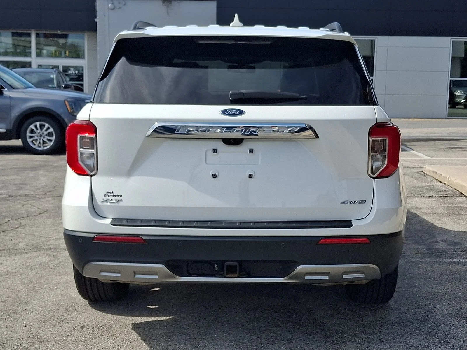 Used 2023 White Ford XLT image 3