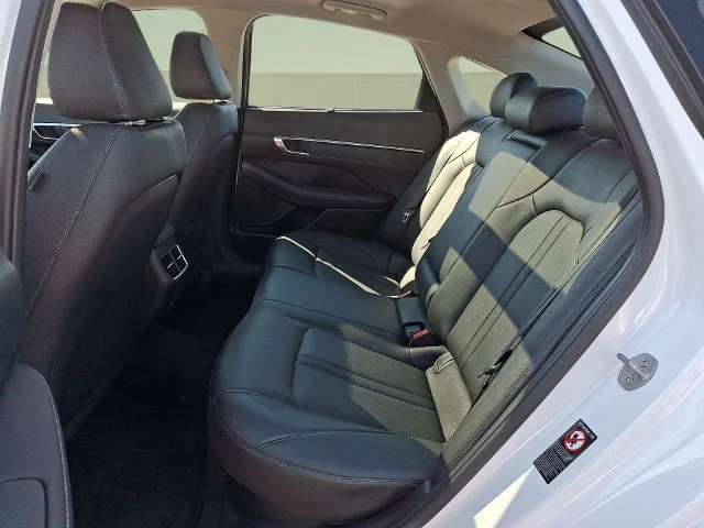 Used 2023 White Hyundai Limited image 10