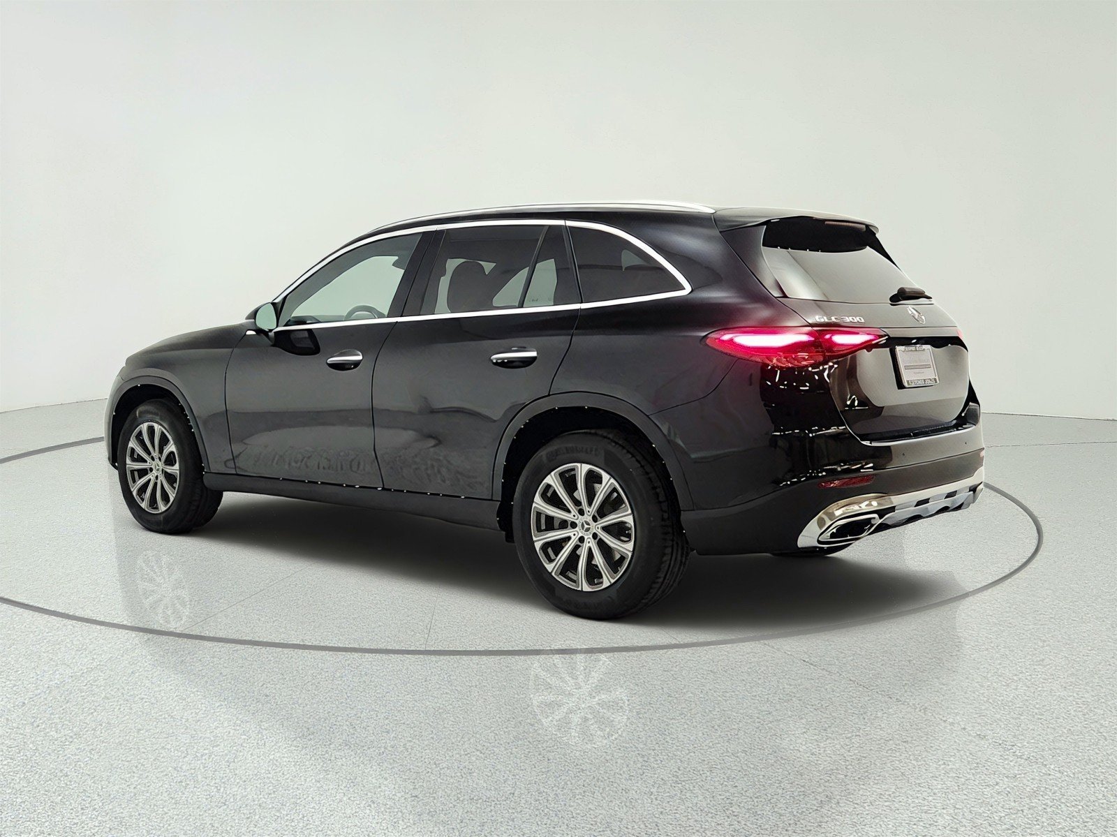 Certified Used 2026 Black Mercedes-Benz GLC 300 SUV image 7