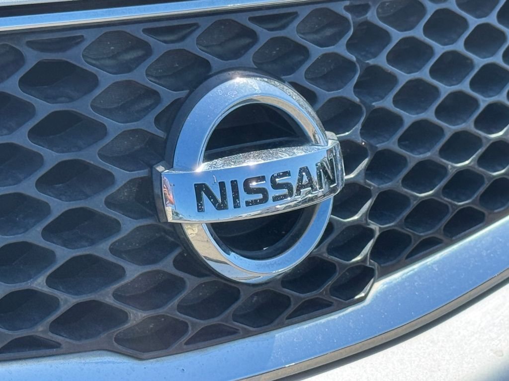 Used 2012 Silver Nissan 2.0 SR image 4