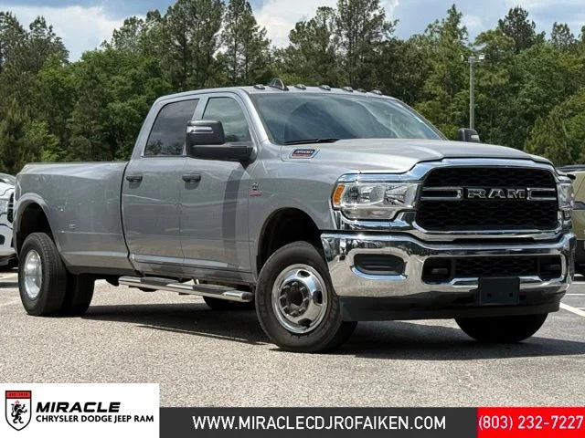 2024 RAM 3500 Tradesman 4X4 Crew Cab LWB's photo