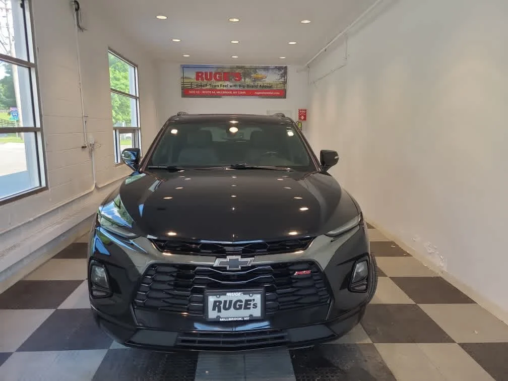 Used 2022 Black Chevrolet RS image 7
