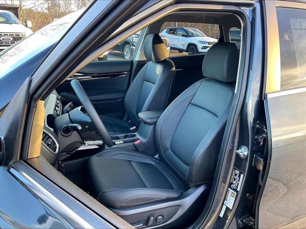 Used 2026 Gravity Gray Kia SX image 11