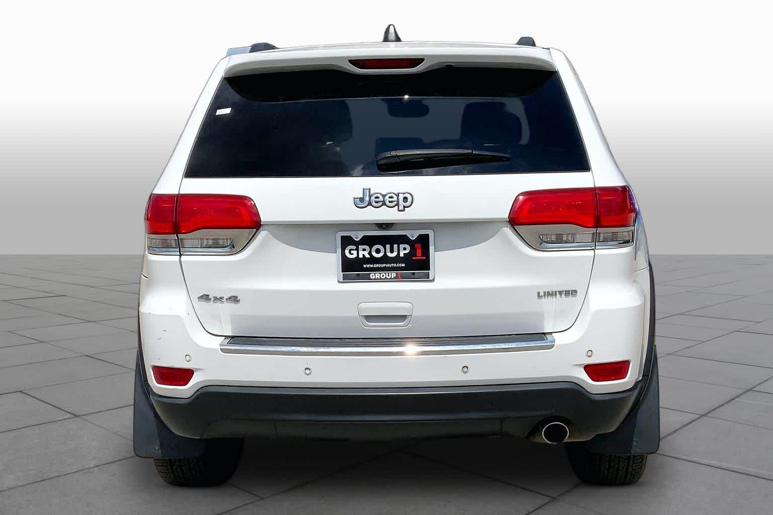 Used 2017 Bright White Clearcoat Jeep Limited image 5