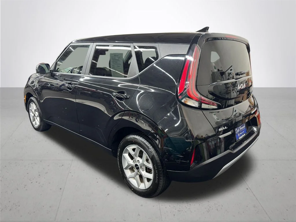 Used 2025 Black Kia LX image 4
