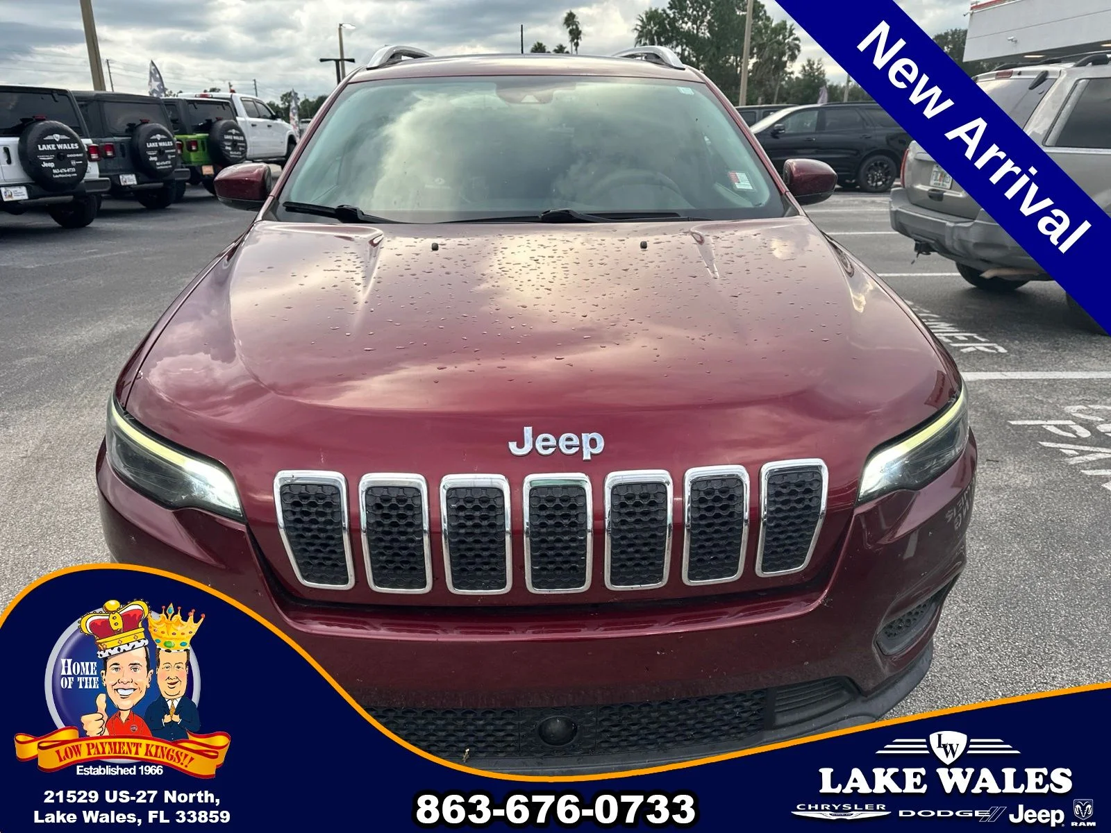 Used 2021 Red Jeep Latitude image 8