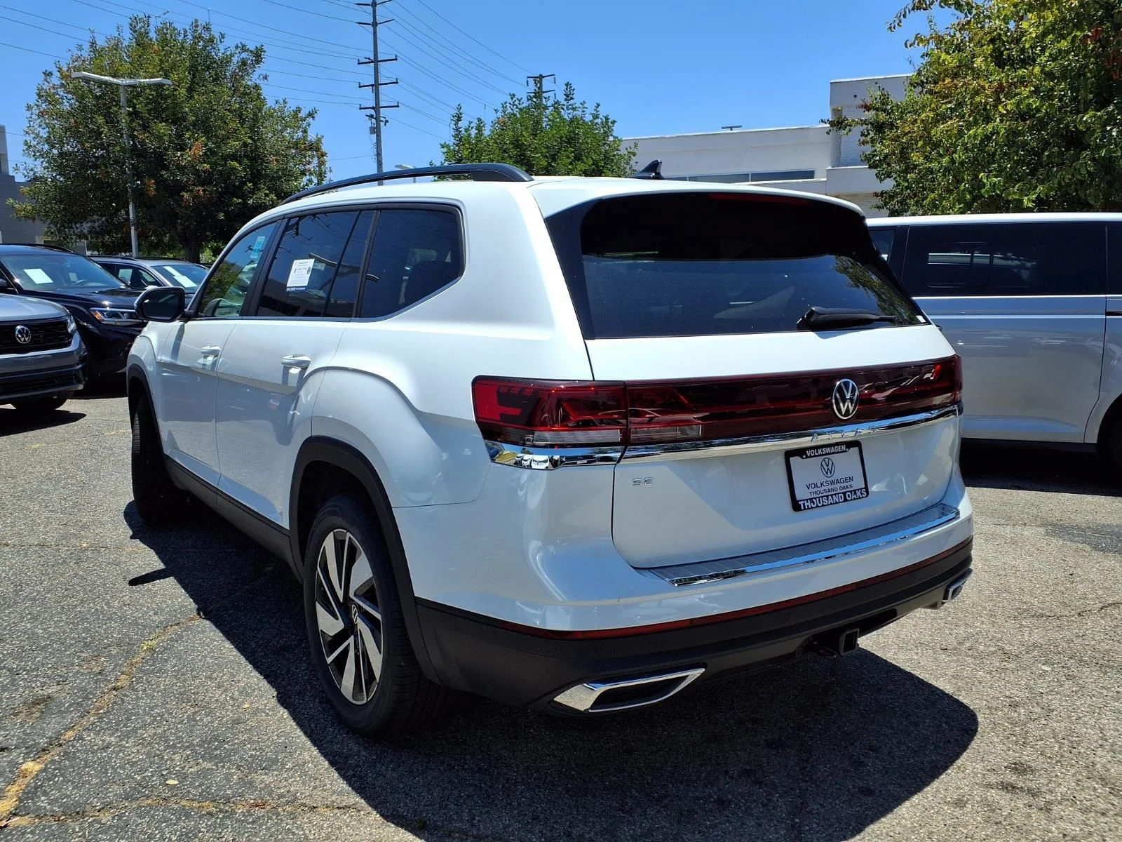 New 2026 Opal White Pearl Volkswagen 2.0T SE W/TECHNOLOGY image 4