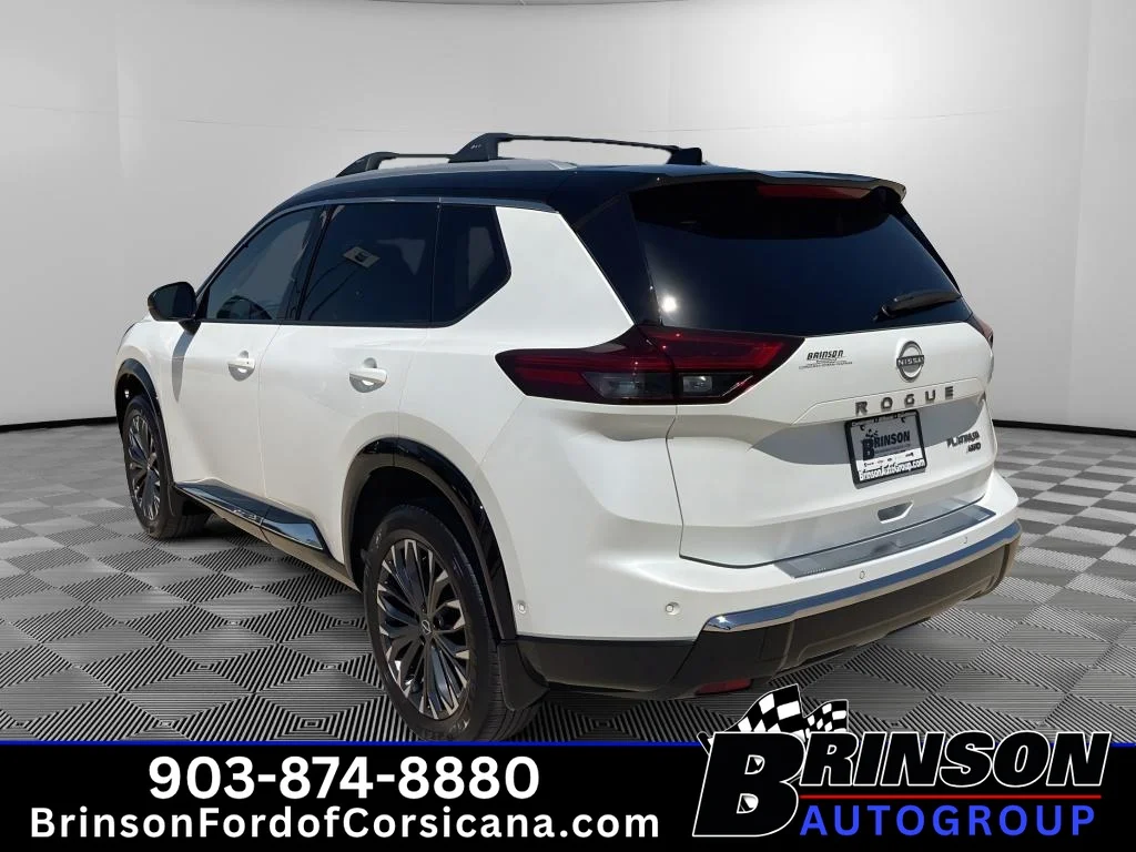 Used 2026 Everest White Pearl/Super Black Nissan Platinum image 5