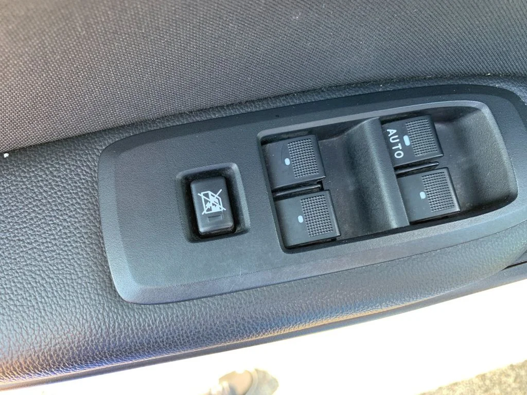 Used 2021 Blue Ford XLT image 13
