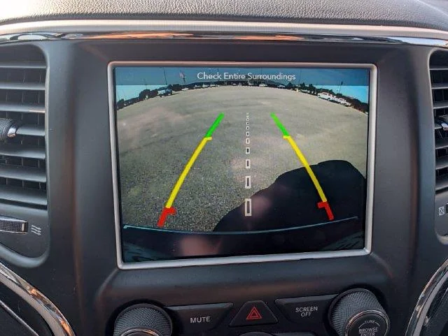 Used 2018  Jeep Summit image 20