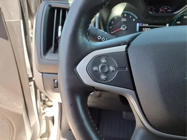 Used 2018 White Chevrolet ZR2 image 20