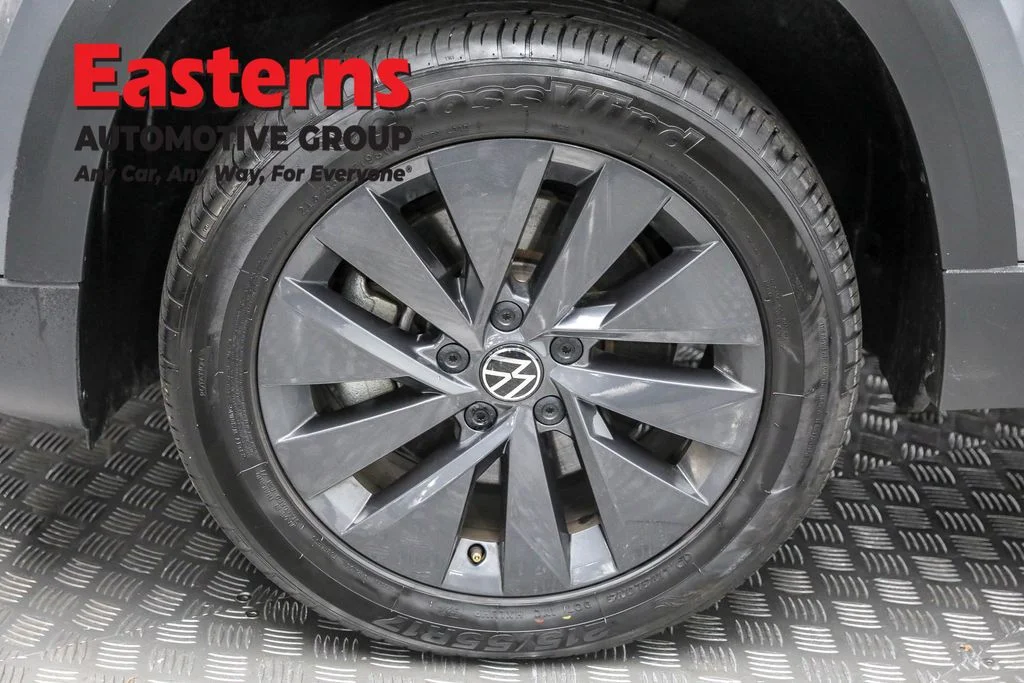 Used 2024 Gray Volkswagen 1.5T S image 30