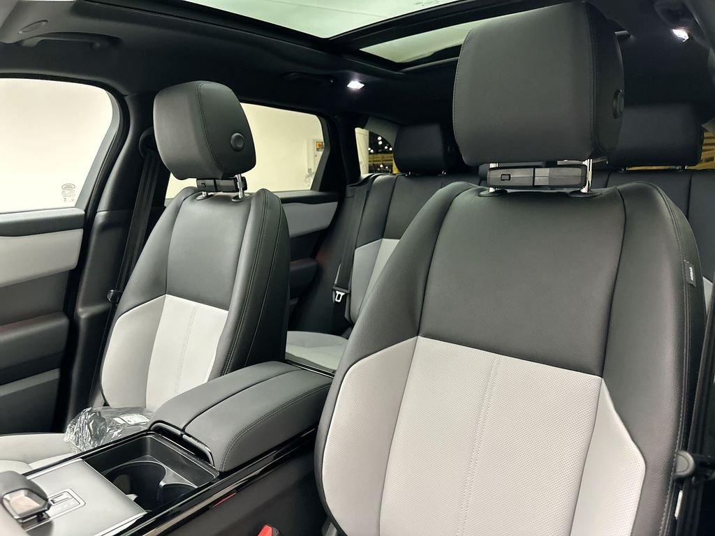 New 2026 Arroios Grey Land Rover S image 18