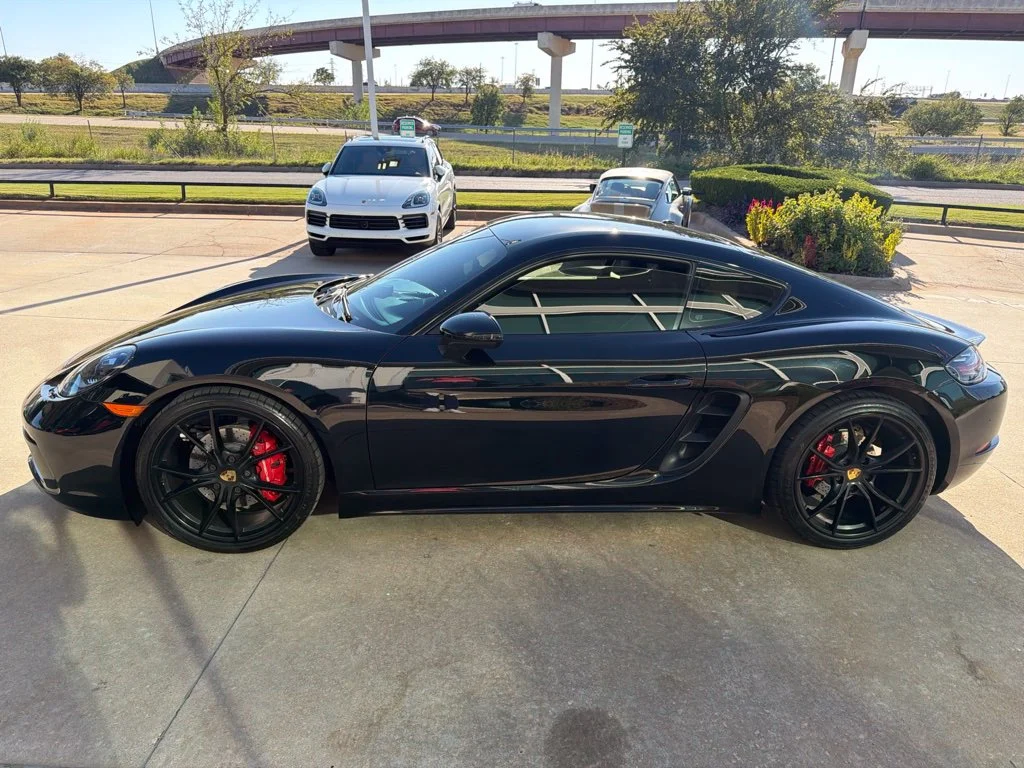 Used 2019  Porsche S image 2