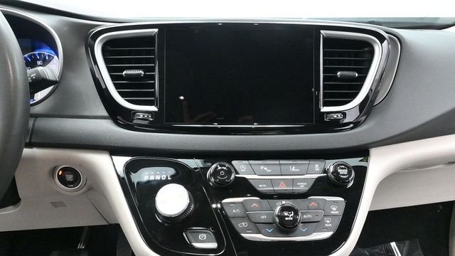Used 2023 White Chrysler Touring L image 14