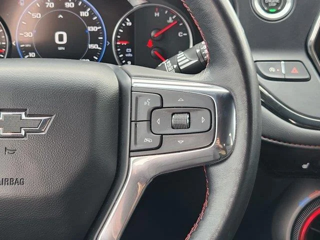 Used 2022 White Chevrolet RS Front-Wheel Drive image 28
