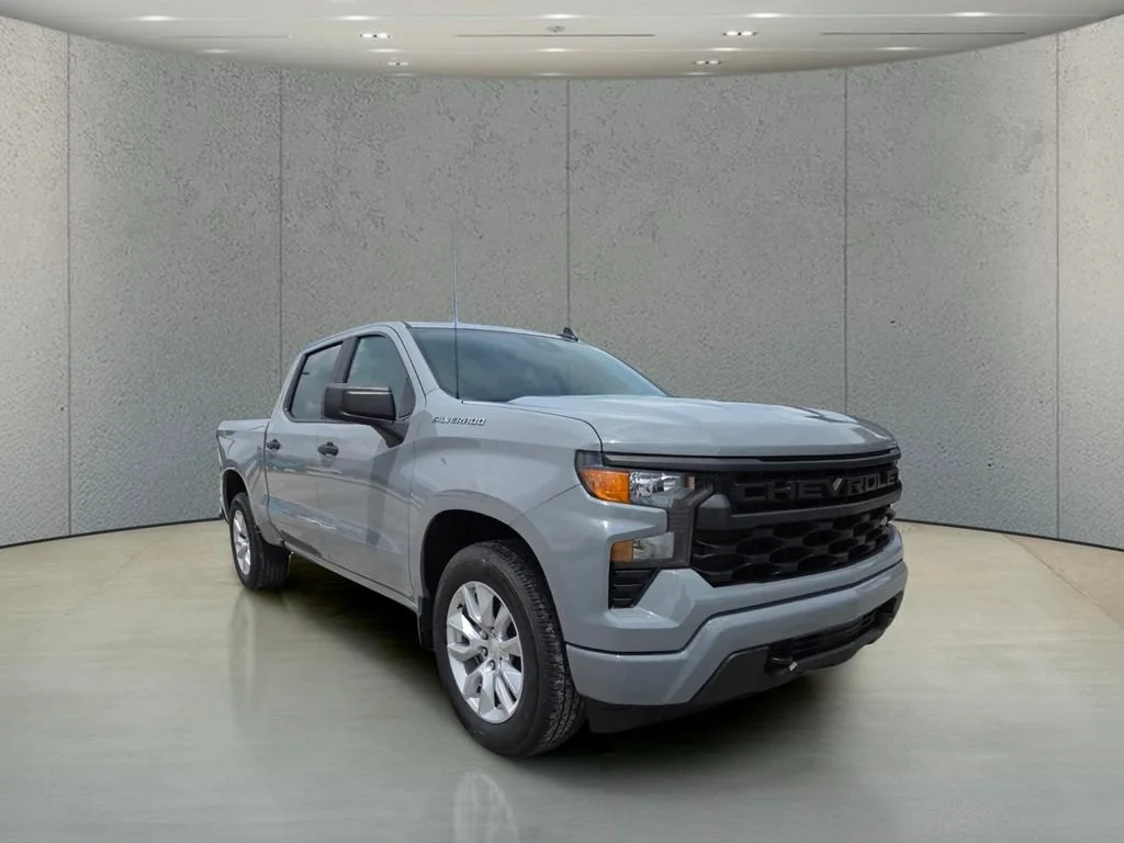 Used 2024 Slate Gray Metallic Chevrolet Custom image 13