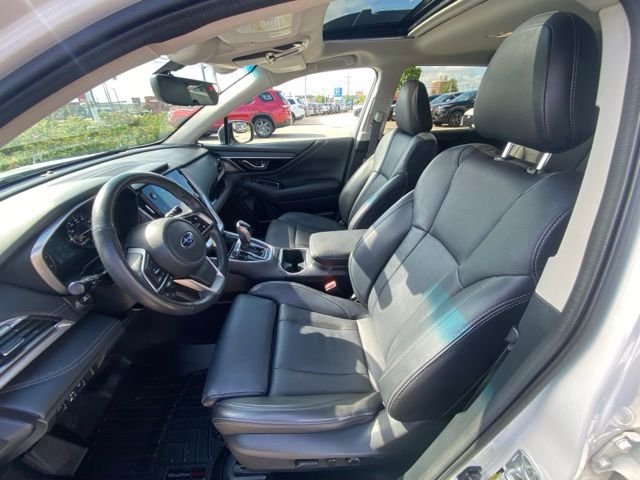 Used 2022 Crystal White Pearl Subaru Limited image 13