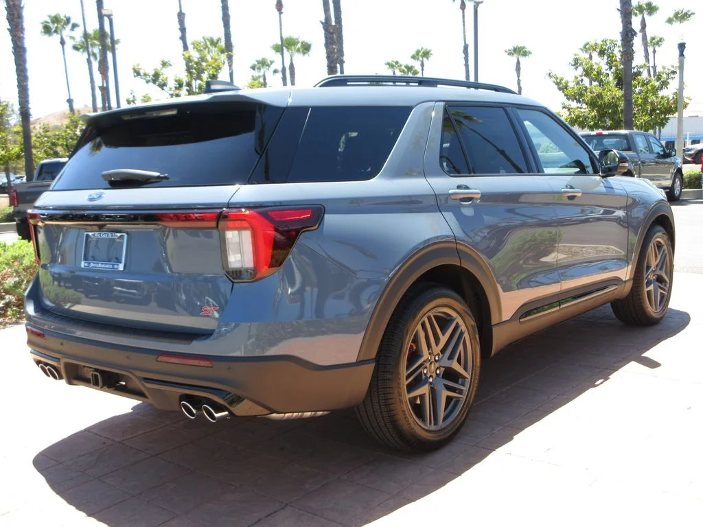 New 2026 Vapor Blue Metallic Ford ST image 4