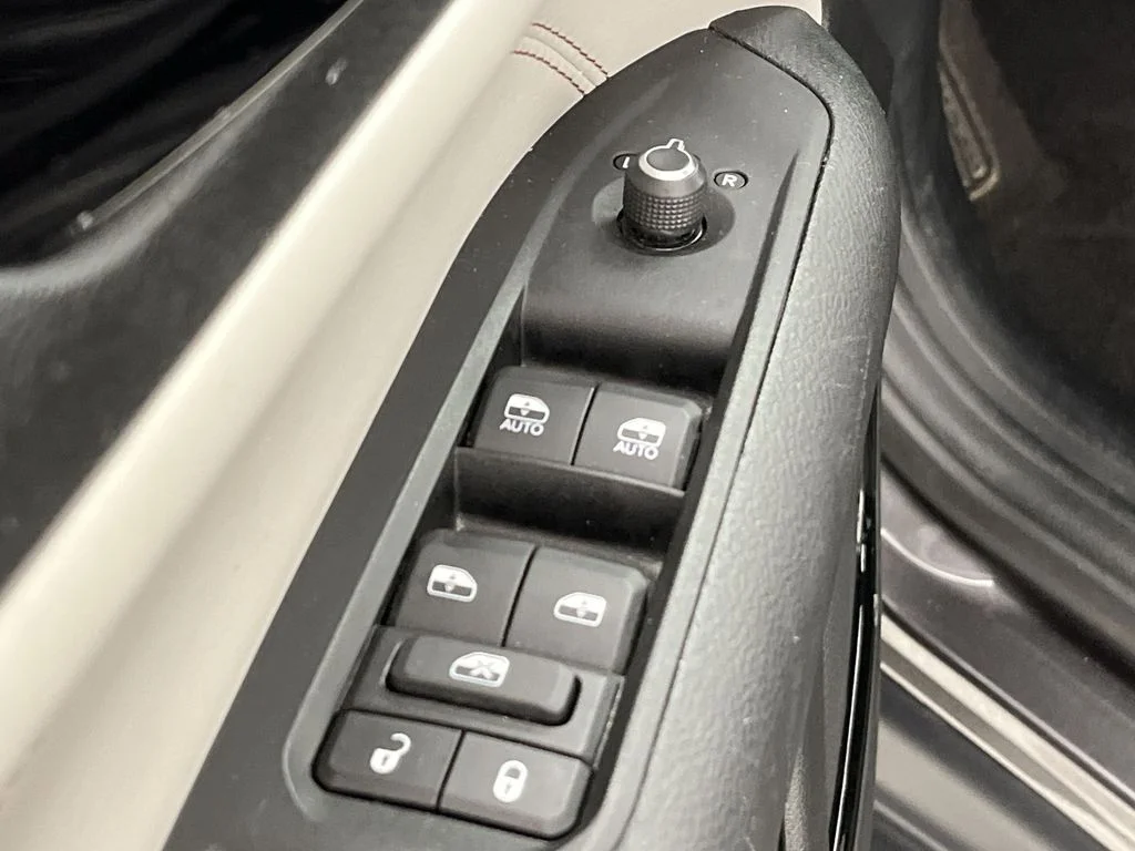 Used 2023 Gray Jeep Limited image 16