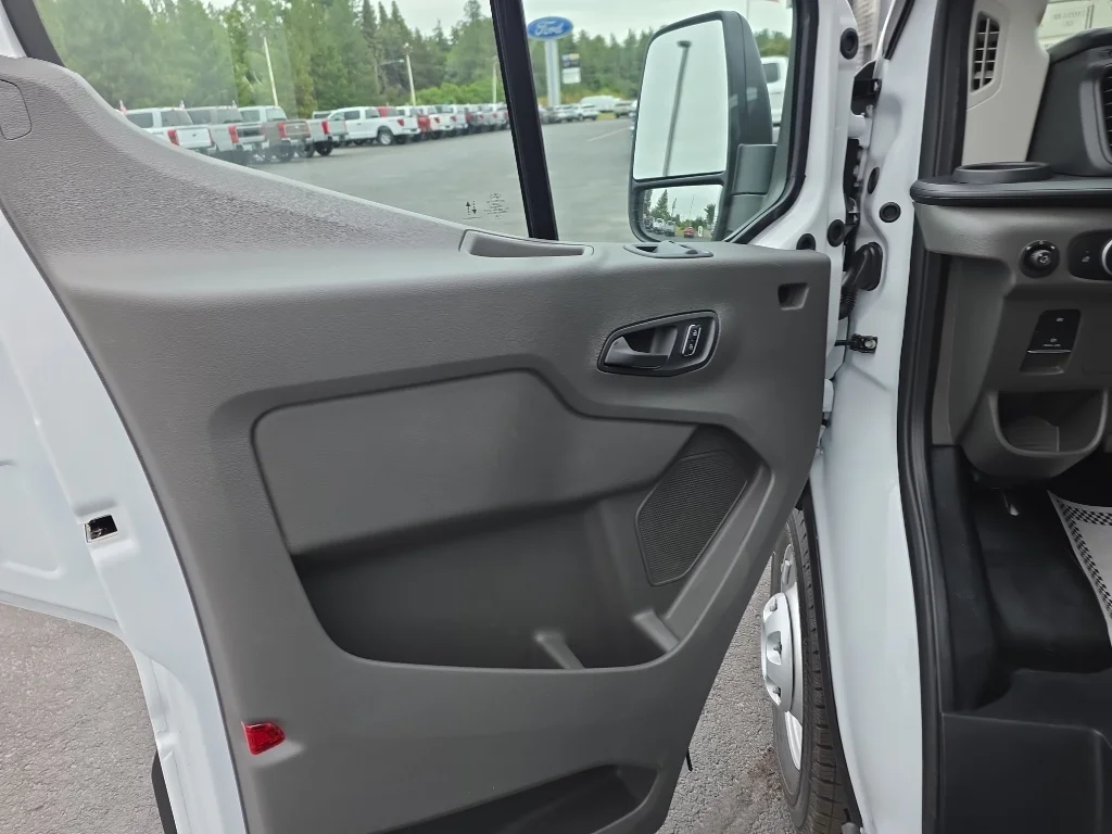 New 2026 Oxford White Ford Cargo Van image 12