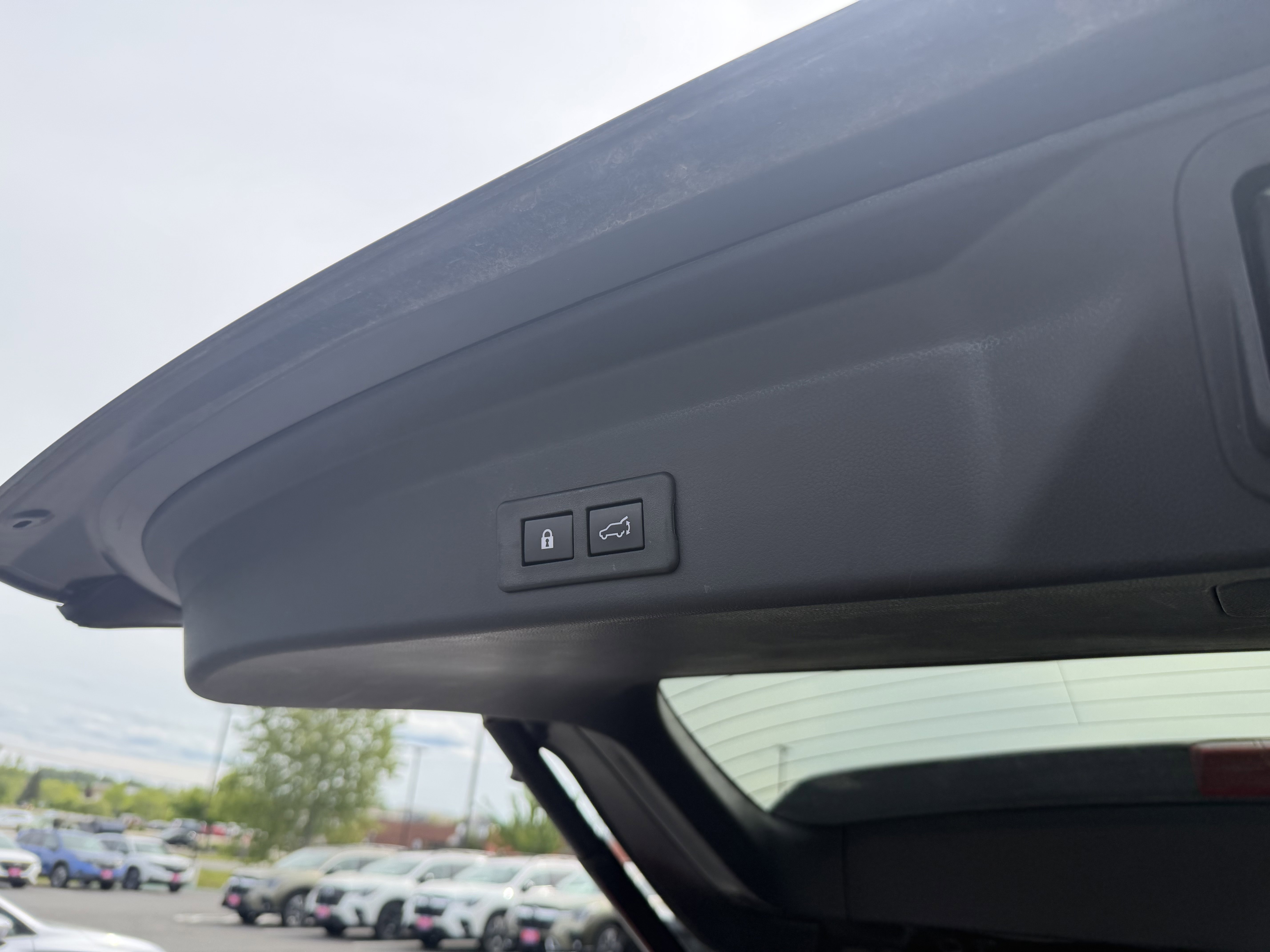 Used 2023 Crystal Black Silica Subaru Onyx Edition Limited image 23