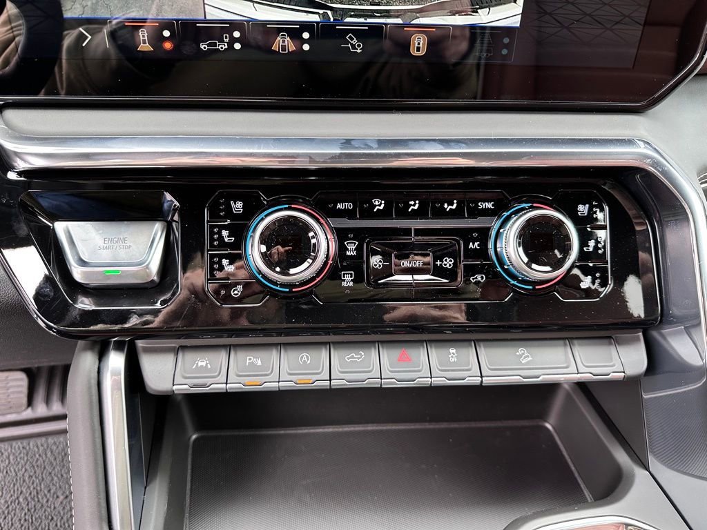 New 2026 Glacier White Tricoat GMC Denali Ultimate image 30