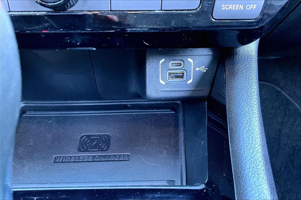 Certified Used 2024 Blue Jeep Limited image 16