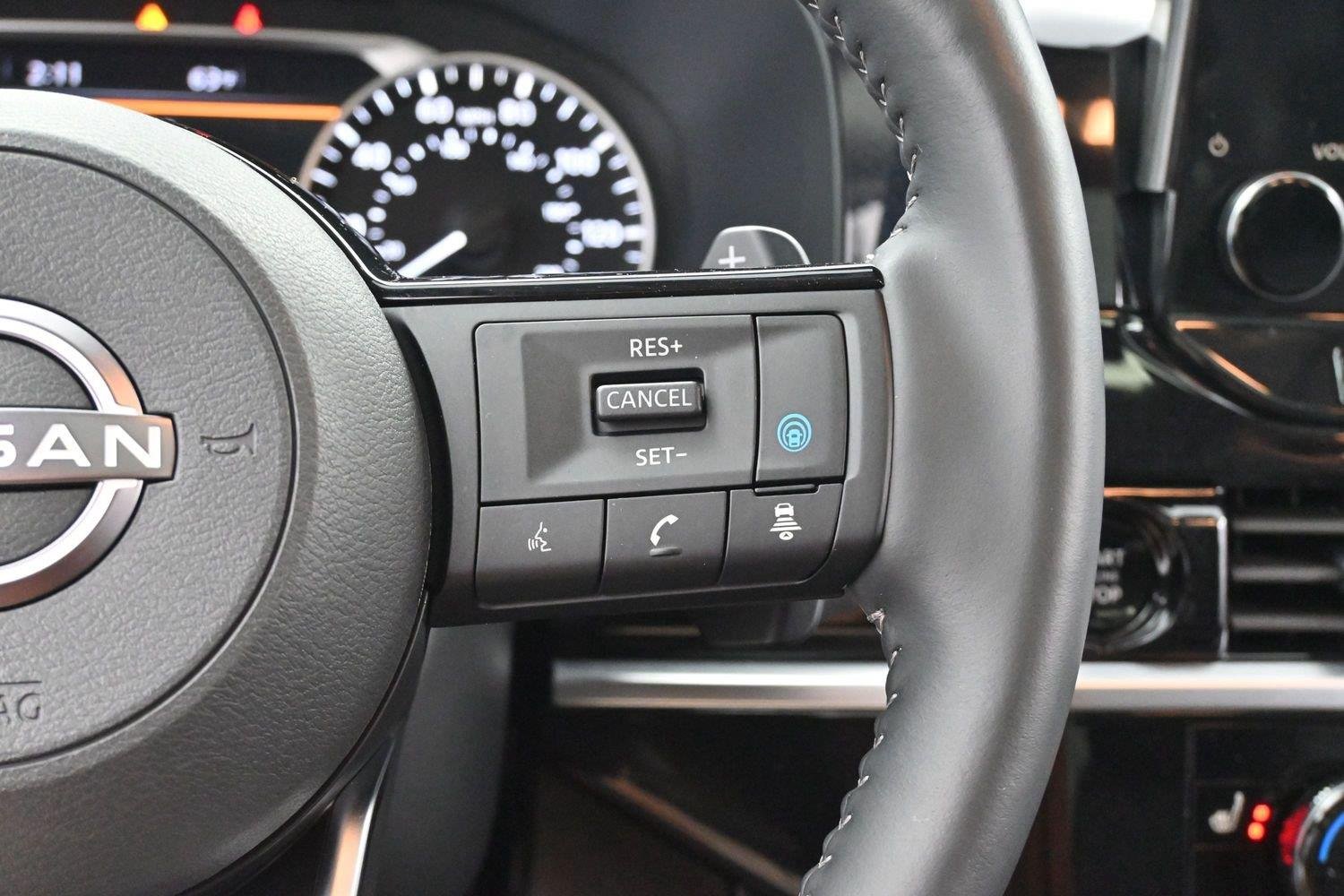 Used 2025 Gun Metallic Nissan SL image 15
