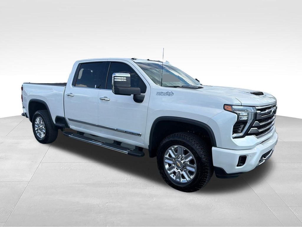 Used 2025 Beige Chevrolet High Country image 7