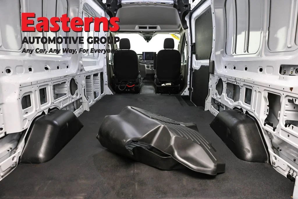 Used 2022 White Ford Base image 9