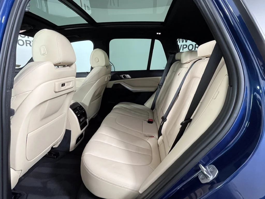 Used 2022 Blue Metallic BMW xDrive40i image 18