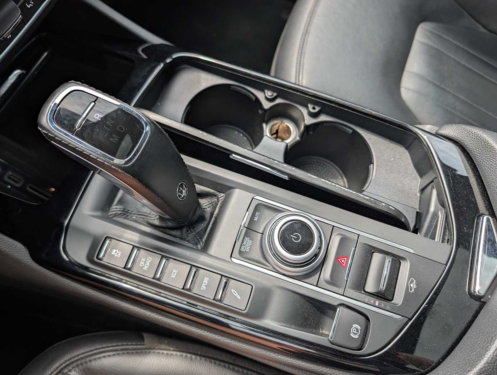 Used 2023 Bianco Maserati Modena image 33