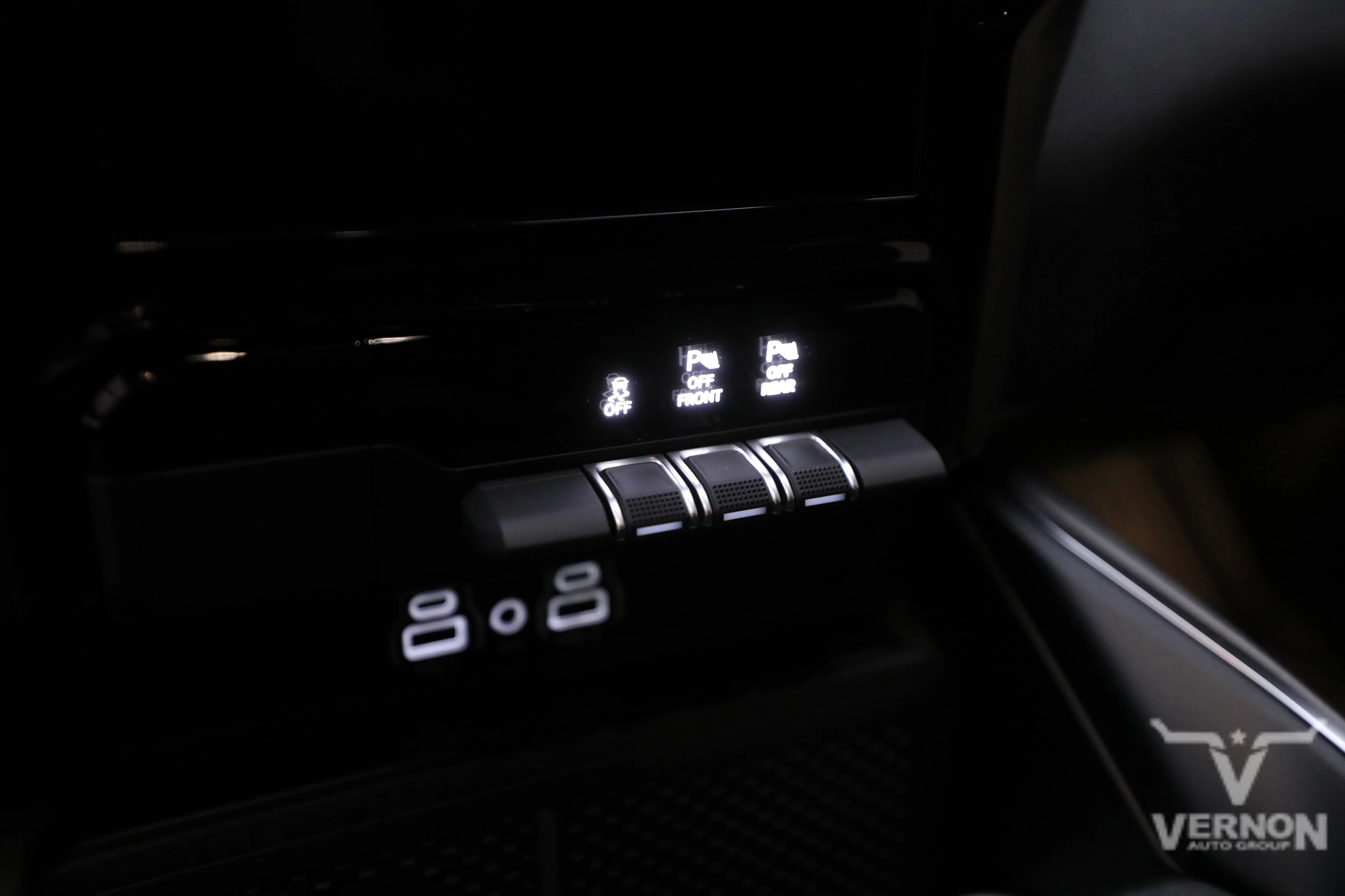 New 2026 Ram 1500 SLT Bighorn Crew Cab 4x4