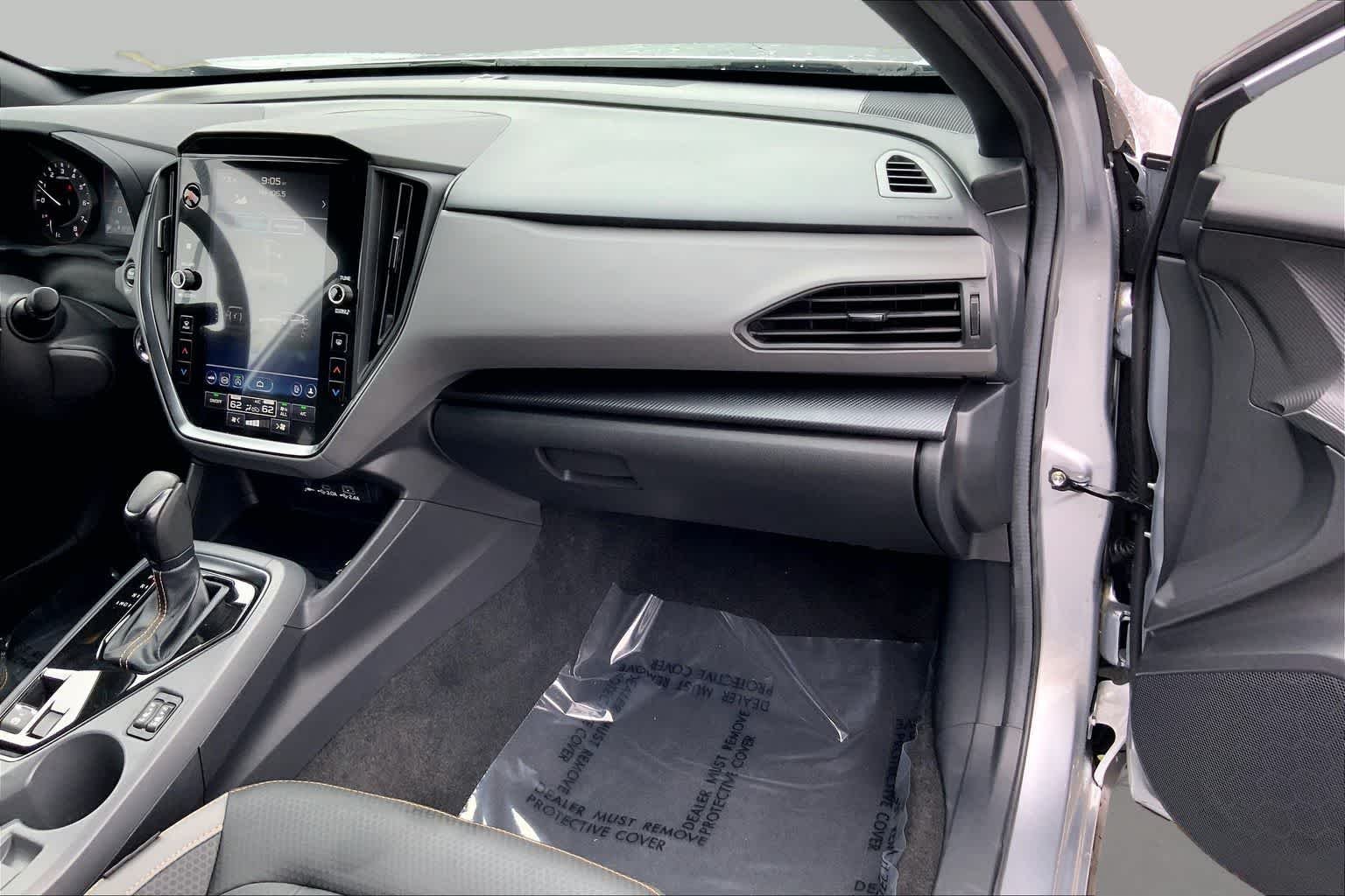 Used 2025 Ice Silver Metallic Subaru Wilderness image 18