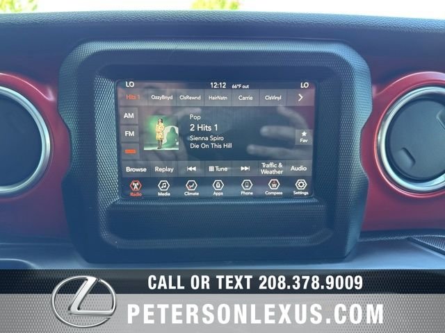 Used 2018 White Jeep Unlimited Rubicon image 25