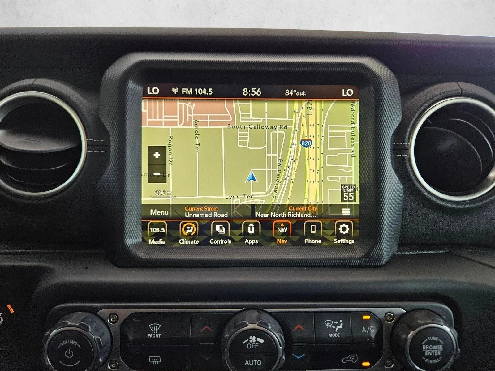 Used 2023 High Velocity Clearcoat Jeep Sahara image 13
