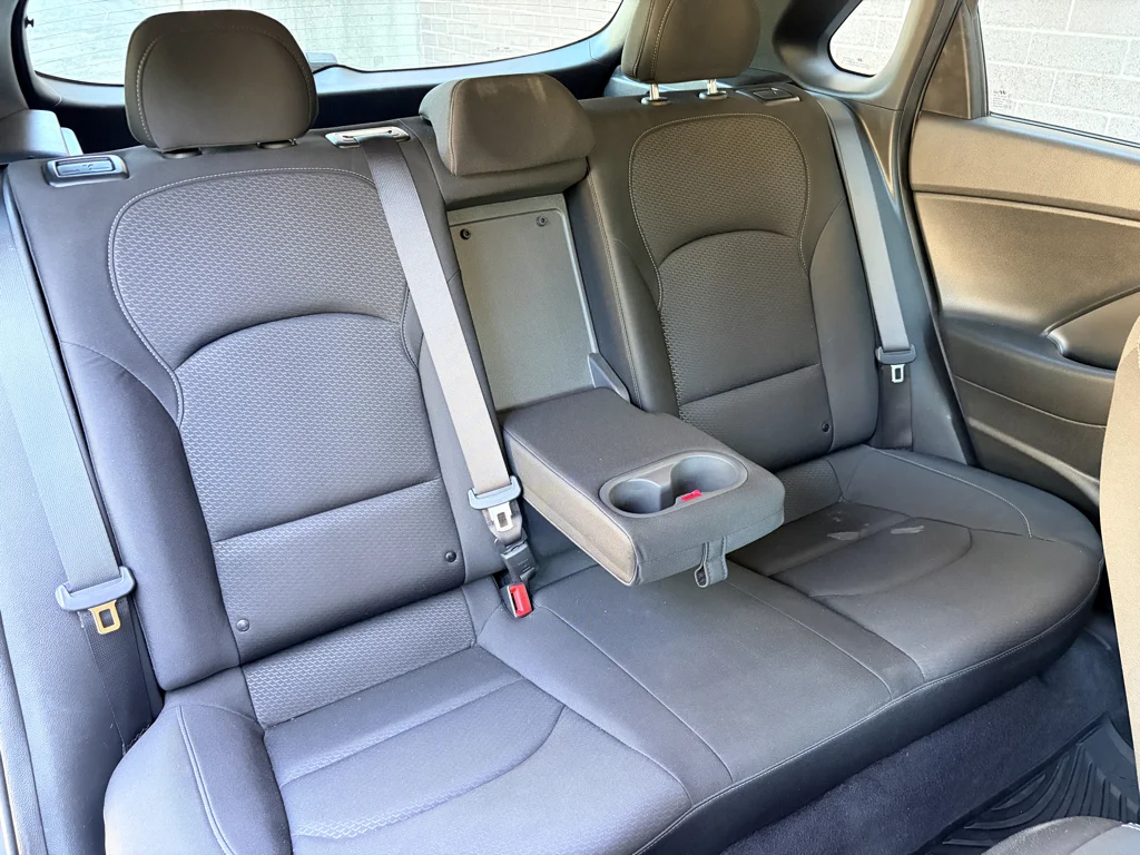 Used 2018 Summit Gray Hyundai Base image 24
