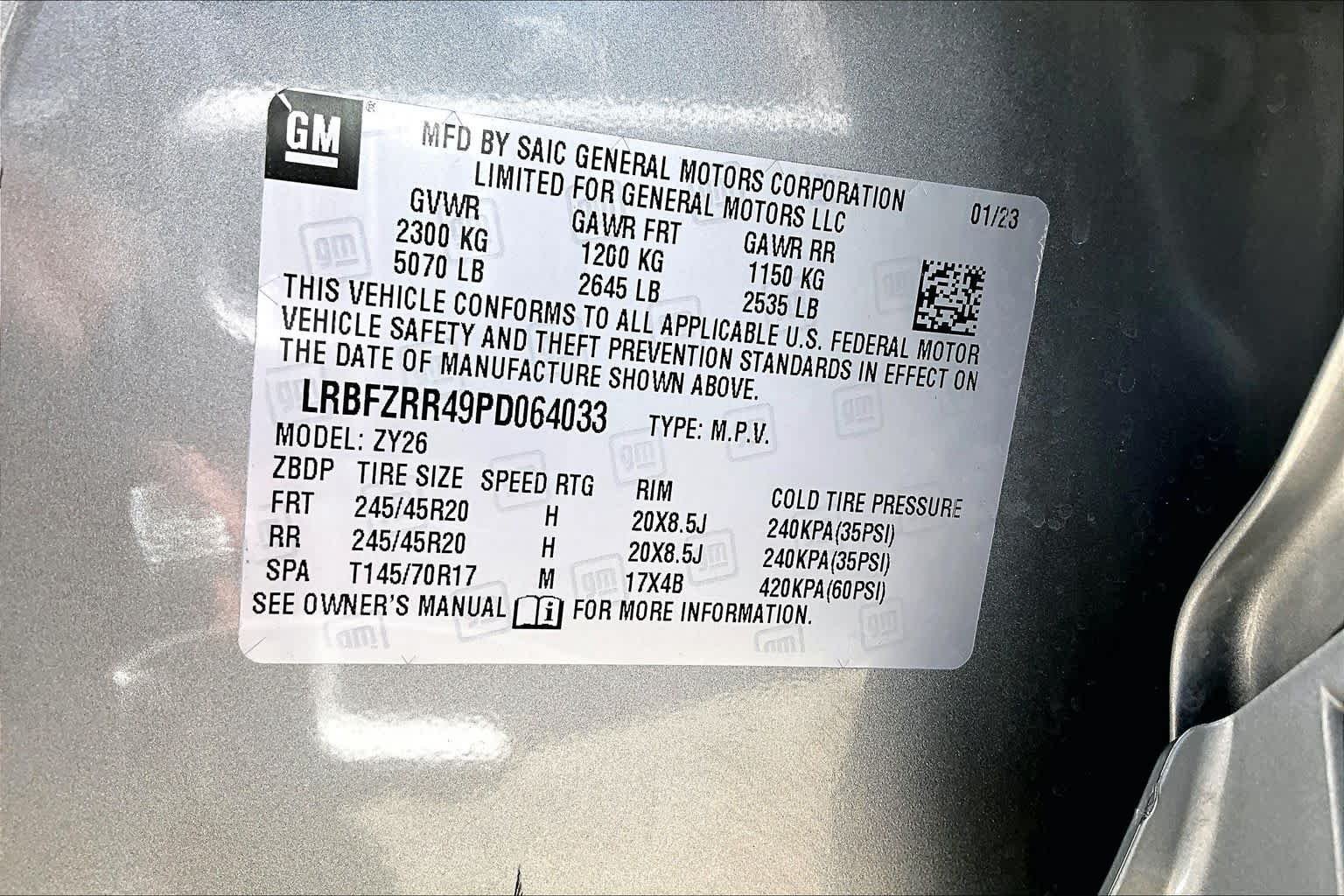 Used 2023 Moonstone Gray Metallic Buick Avenir image 37