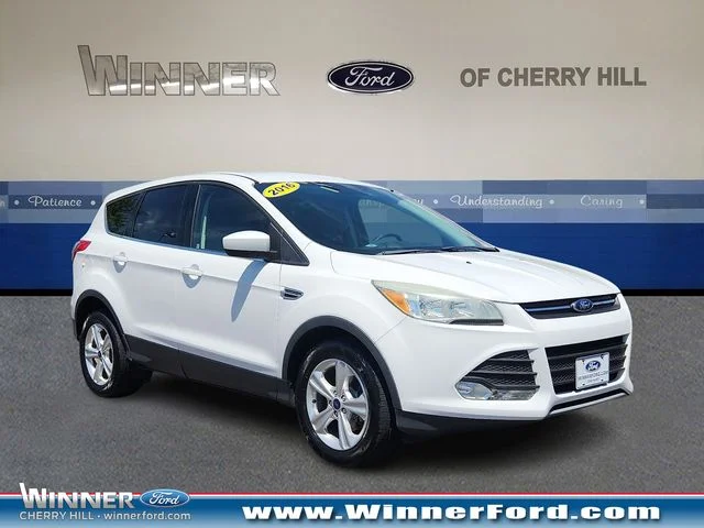 2016 Ford Escape SE's photo